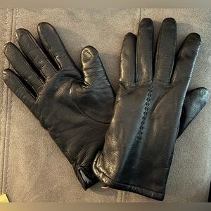 New leather driving gloves